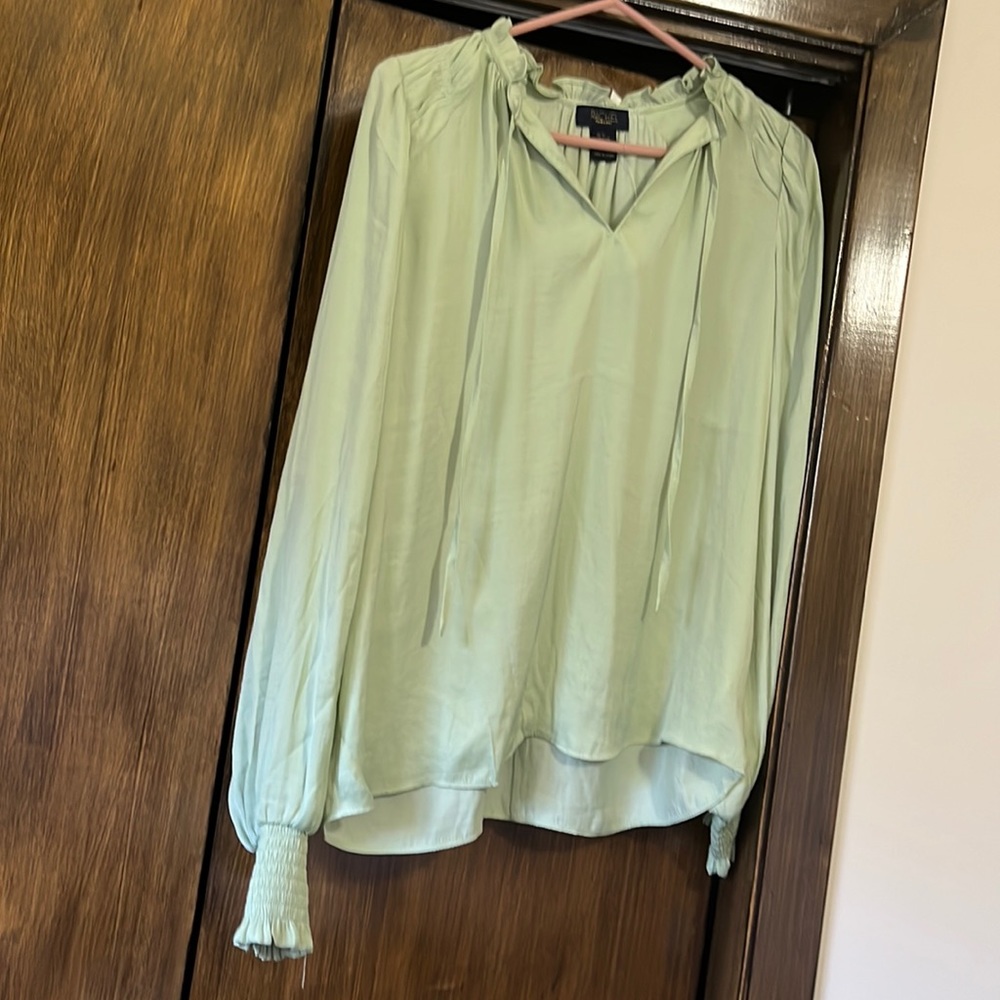 NWOT Rachel Roy Sea foam green top with smocked detailing